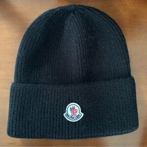 Moncler Ribbed Knit Black Beanie